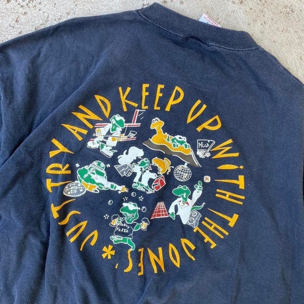 Vintage Jones Frosh House Keeping Up With The Jones Shirt Size XL